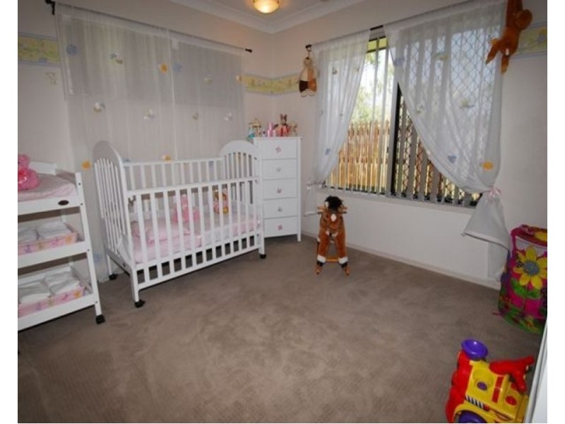 12 Elton Drive, Kelso QLD 4815