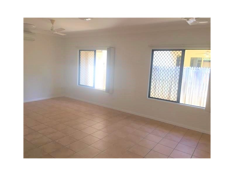 60 Southern Cross Circuit, Douglas QLD 4814