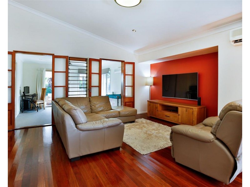 16 St Davids Close, Kirwan QLD 4817