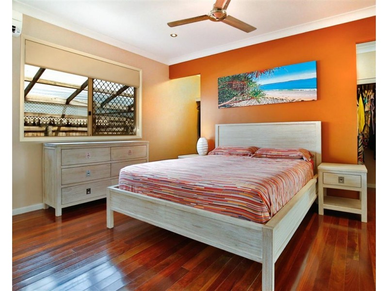 16 St Davids Close, Kirwan QLD 4817
