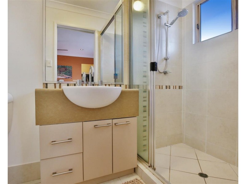 16 St Davids Close, Kirwan QLD 4817