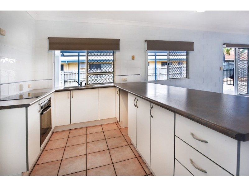 23 College Lane, Douglas QLD 4814