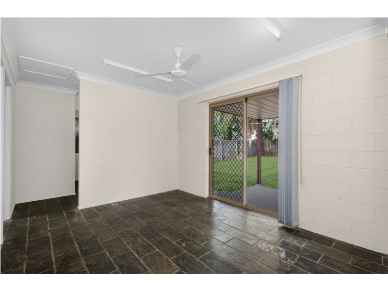 30 Leila Avenue, Rasmussen QLD 4815