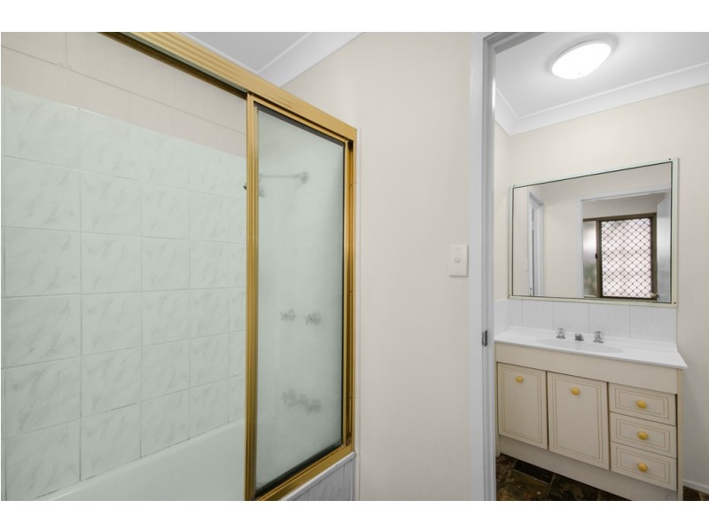 30 Leila Avenue, Rasmussen QLD 4815