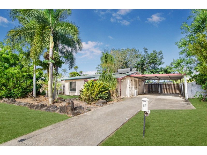 30 Leila Avenue, Rasmussen QLD 4815