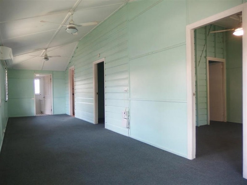 2/14 Ackers Street, Hermit Park QLD 4812