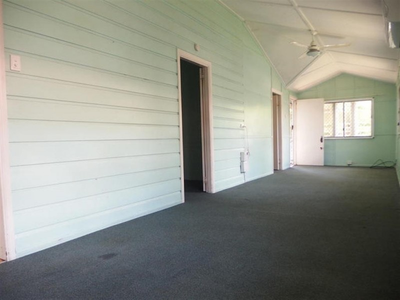 2/14 Ackers Street, Hermit Park QLD 4812