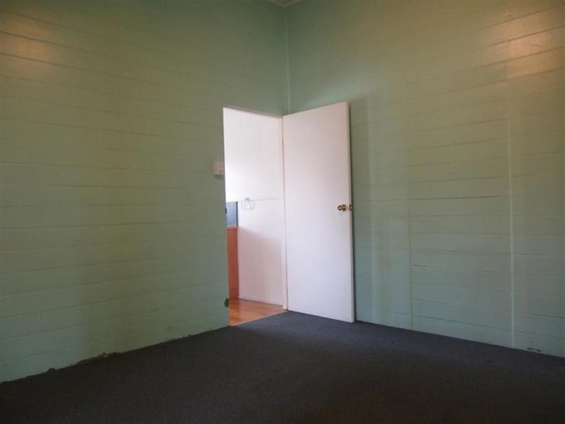 2/14 Ackers Street, Hermit Park QLD 4812