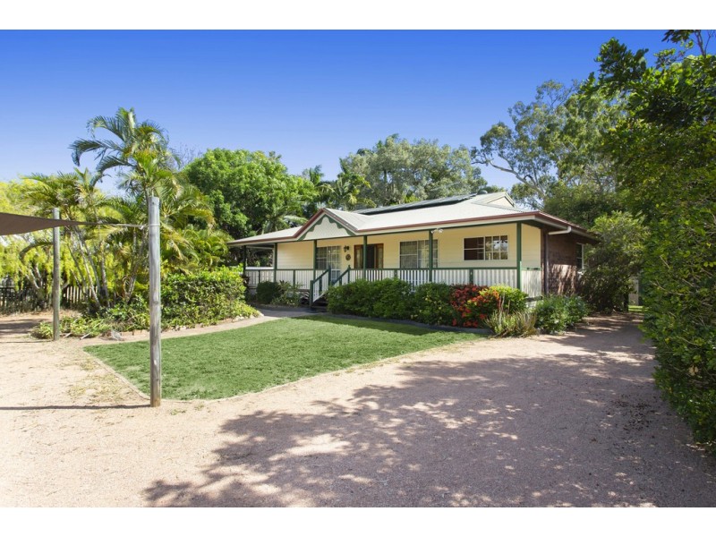 19 Coutts Drive, Bushland Beach QLD 4818