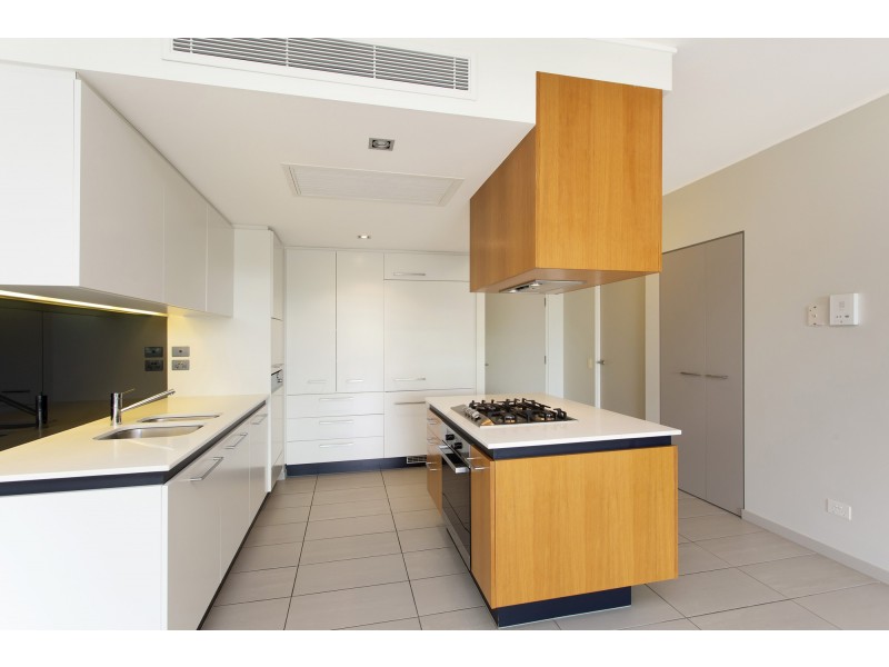 1206/6 Mariners Drive, Townsville City QLD 4810