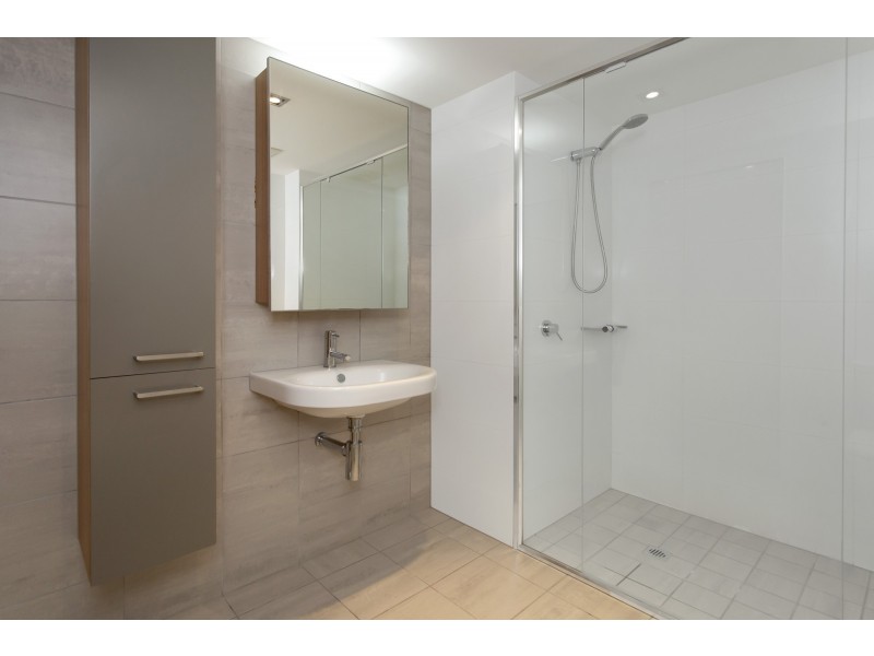 1206/6 Mariners Drive, Townsville City QLD 4810