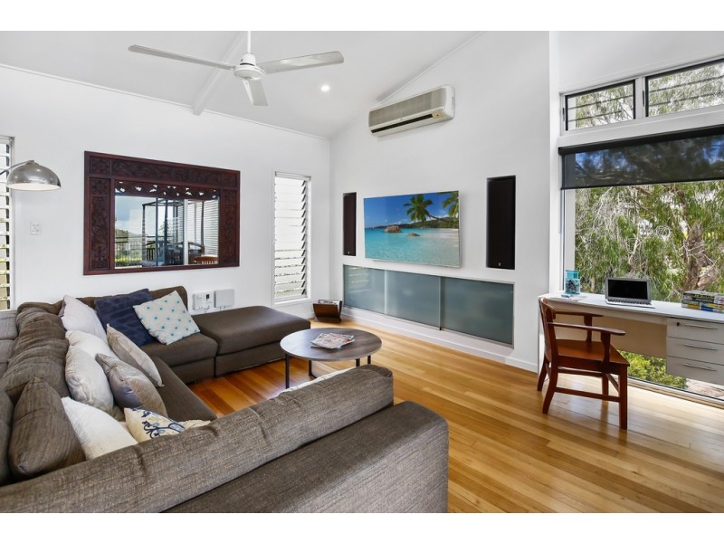 8 Balmoral Place, Castle Hill QLD 4810