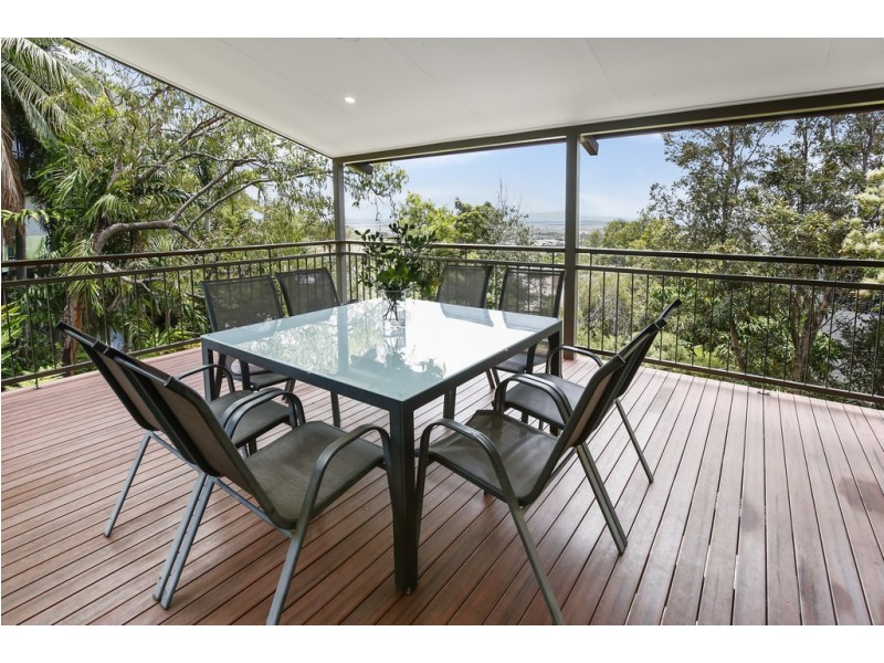 8 Balmoral Place, Castle Hill QLD 4810