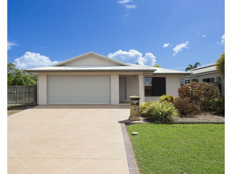 8 Fitzallan Street, Bushland Beach QLD 4818