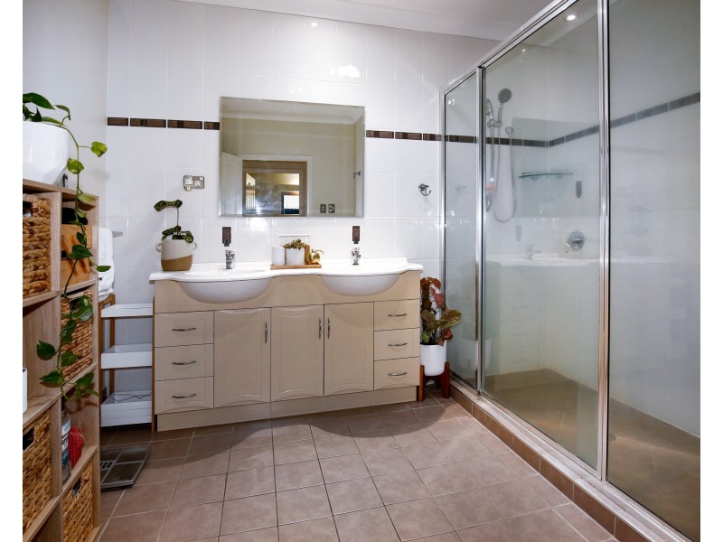 10 Gibraltar Road, Rangewood QLD 4817