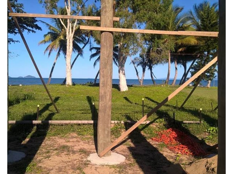 50 Luff Street, Hull Heads QLD 4854