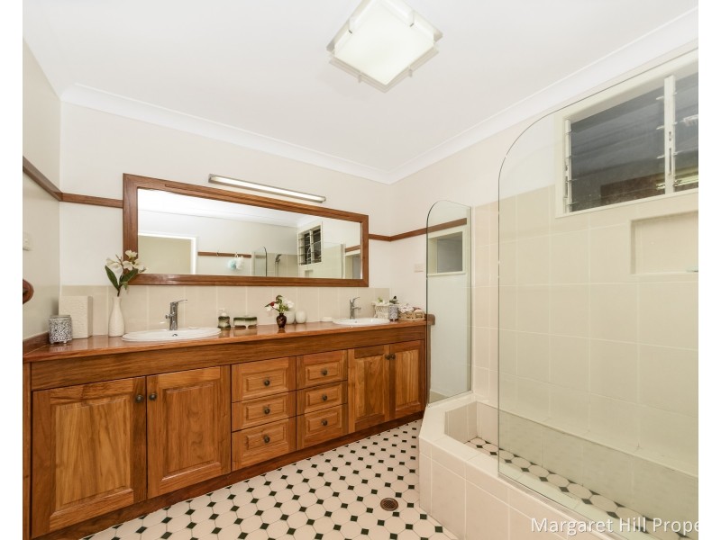 21 Coorong Avenue, Mundingburra QLD 4812