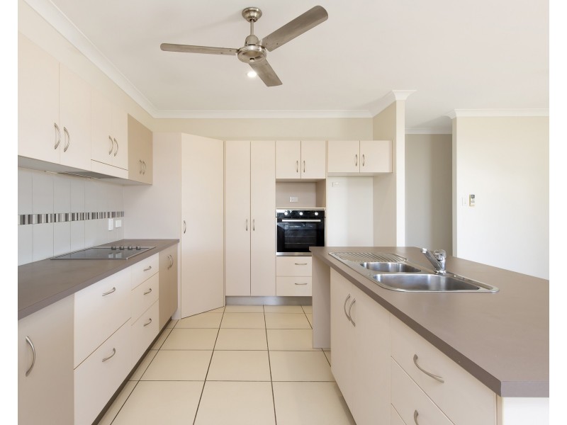 10 Baxendell Place, Bushland Beach QLD 4818