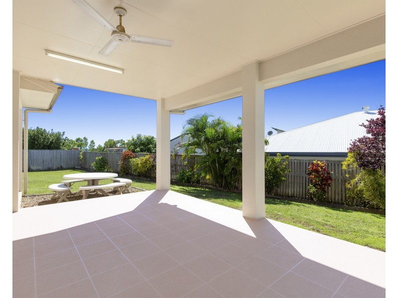 10 Baxendell Place, Bushland Beach QLD 4818