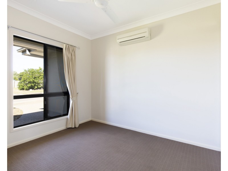 10 Baxendell Place, Bushland Beach QLD 4818