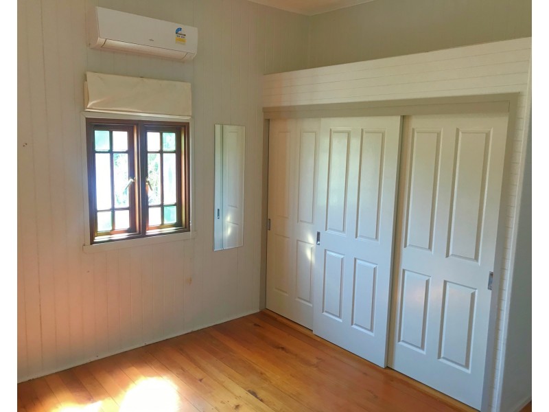 1 Ernest Street, West End QLD 4810