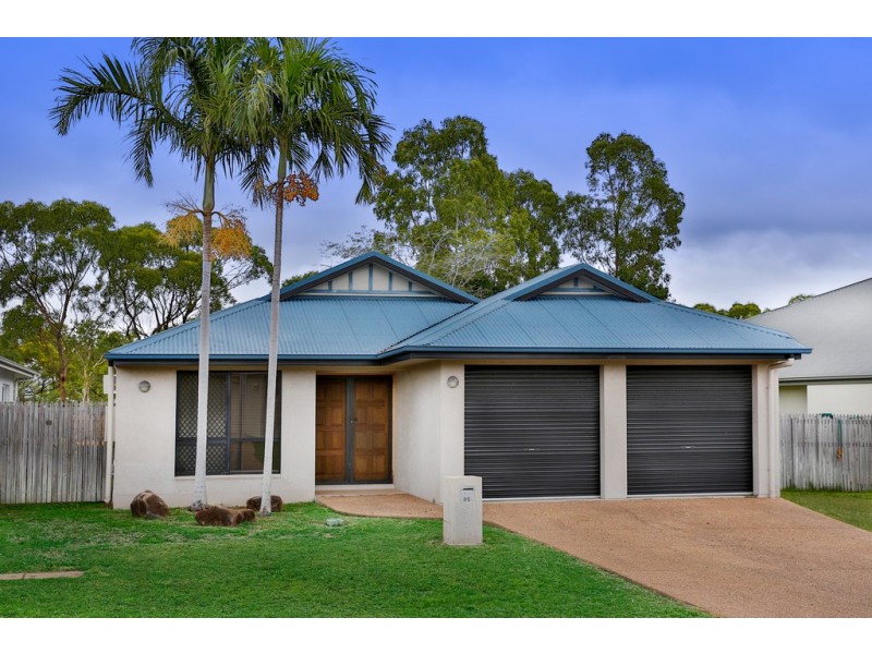 92 Estuary Parade, Douglas QLD 4814