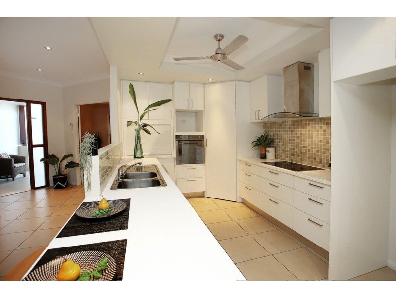 5 Waterstone Terrace, Idalia QLD 4811