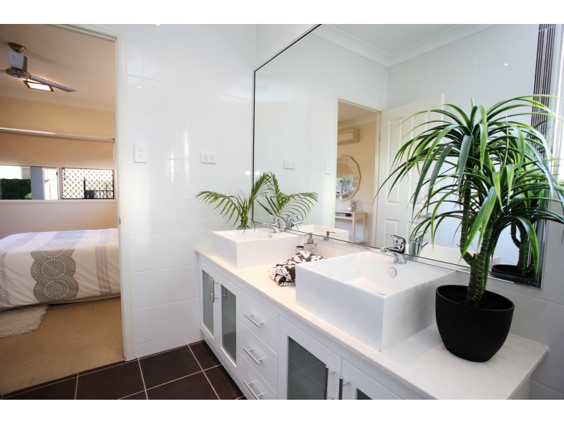 5 Waterstone Terrace, Idalia QLD 4811