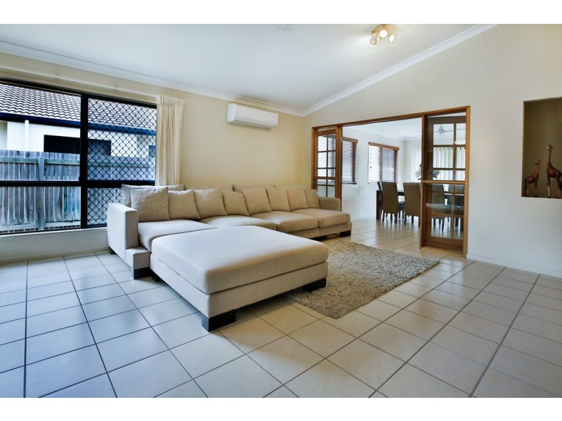 15 Petrie Way, Idalia QLD 4811