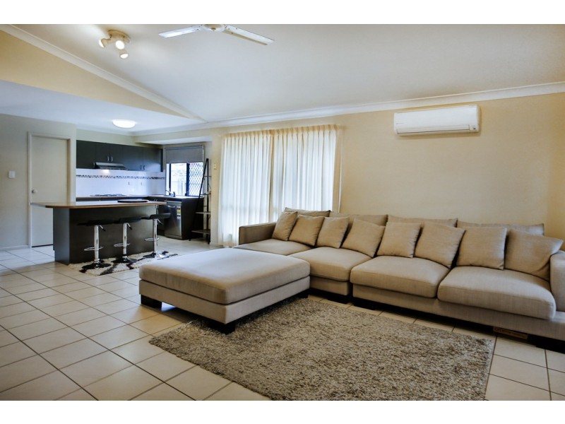 15 Petrie Way, Idalia QLD 4811