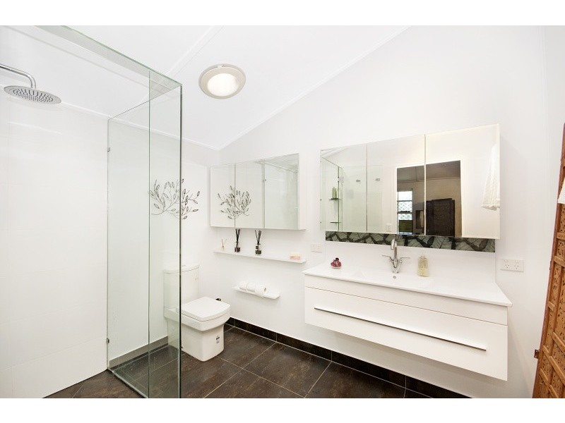 6 Garrick Street, West End QLD 4810