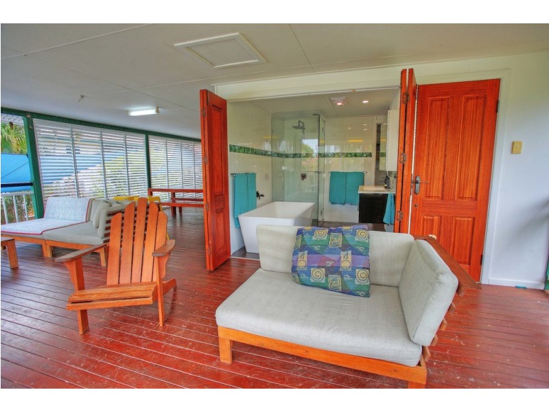 6 Garrick Street, West End QLD 4810