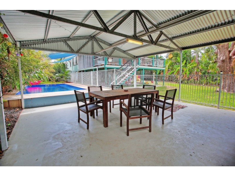 6 Garrick Street, West End QLD 4810