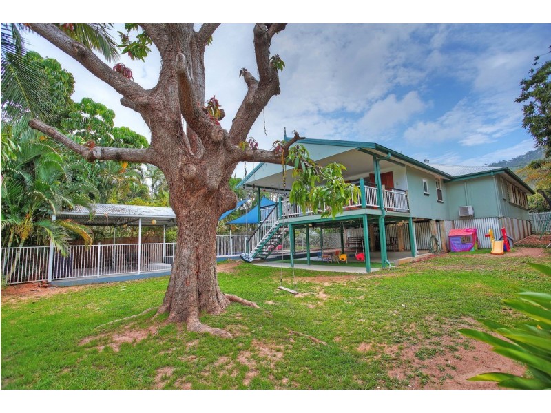 6 Garrick Street, West End QLD 4810