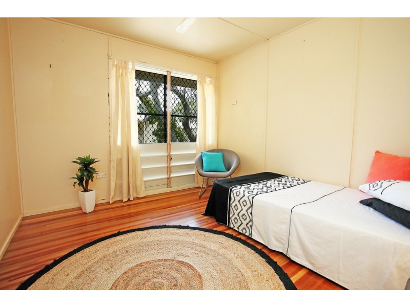 25 Cuthbert Crescent, Vincent QLD 4814