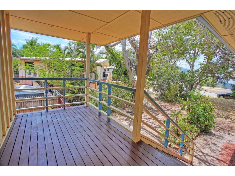 25 Cuthbert Crescent, Vincent QLD 4814
