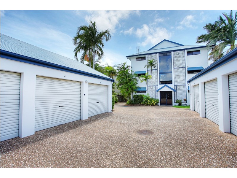 2/106 Eyre Street, North Ward QLD 4810