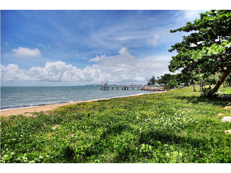 2/106 Eyre Street, North Ward QLD 4810