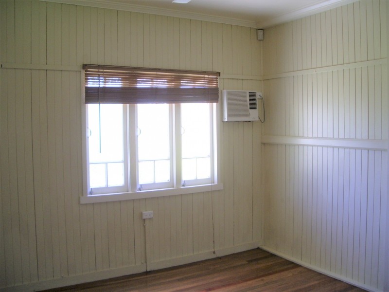 24 Lockheed Street, Garbutt QLD 4814