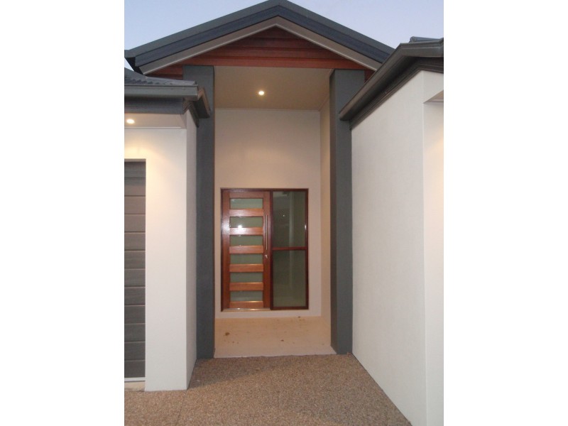 32 Scrubwren Circuit, Bohle Plains QLD 4817