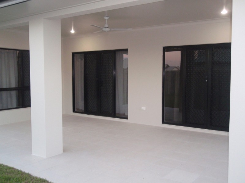 32 Scrubwren Circuit, Bohle Plains QLD 4817