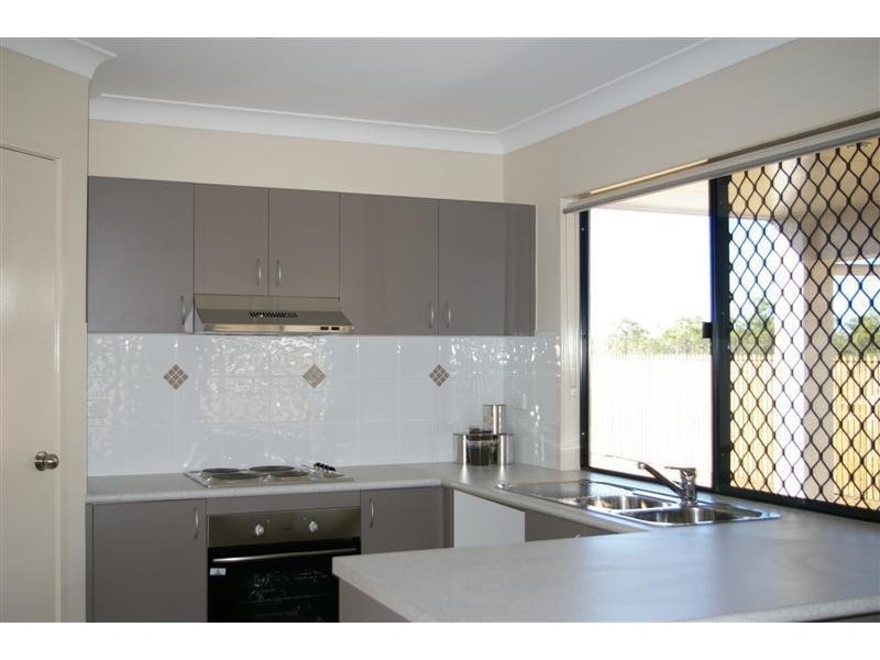 12 Ripon Court, Burdell QLD 4818