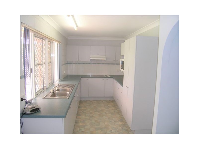 46 Rundle Street, Mount Louisa QLD 4814