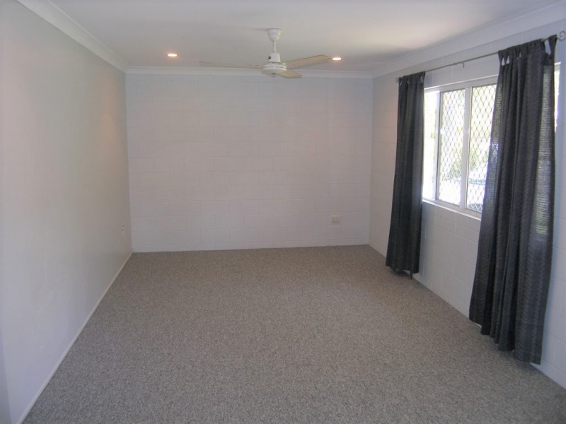 46 Rundle Street, Mount Louisa QLD 4814