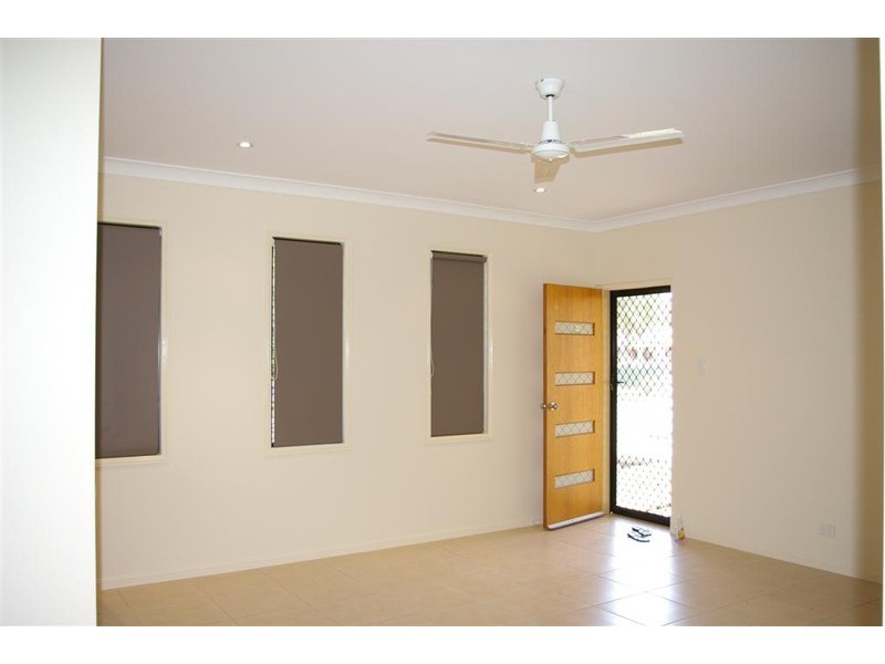 1/33 Gladstone Street, Pimlico QLD 4812