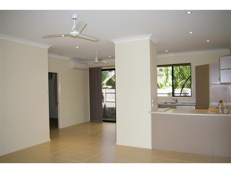 1/33 Gladstone Street, Pimlico QLD 4812