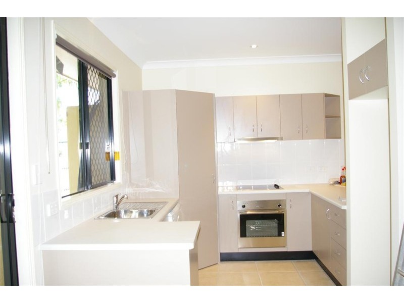 1/33 Gladstone Street, Pimlico QLD 4812