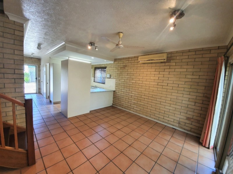 8/45-47 Park Street, Pimlico QLD 4812