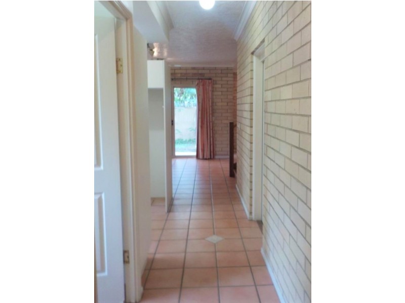 8/45-47 Park Street, Pimlico QLD 4812