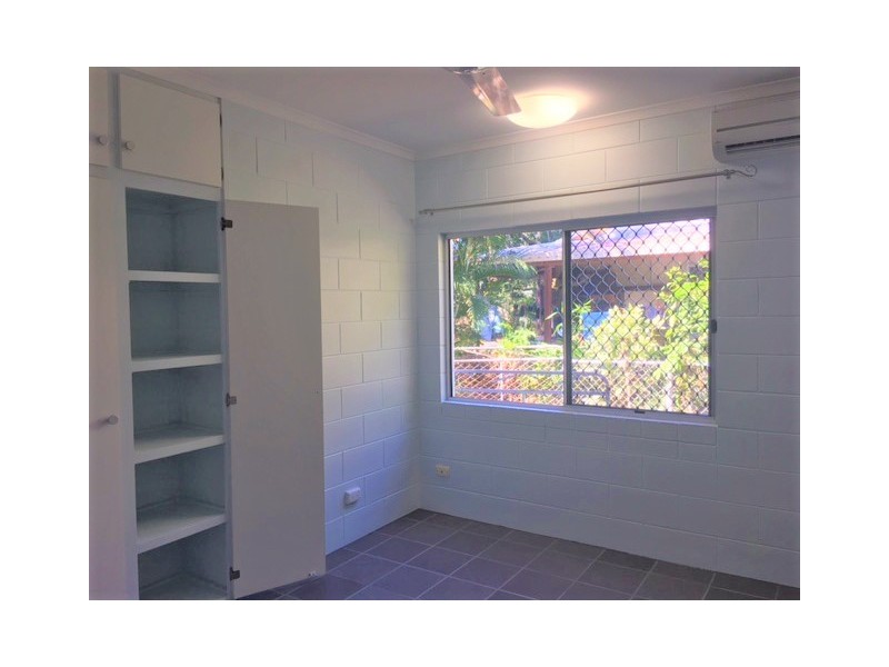 2/18 Maria Street, Rasmussen QLD 4815